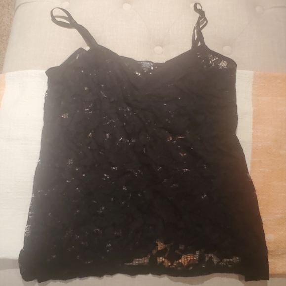 Sheer Lace V-Neck Tank Top - Picture 2 of 5
